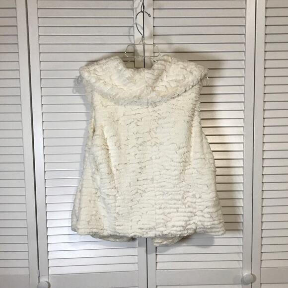 Me Jane White Faux Fur V-neck Sleeveless Vest Jacket L - Picture 2 of 3